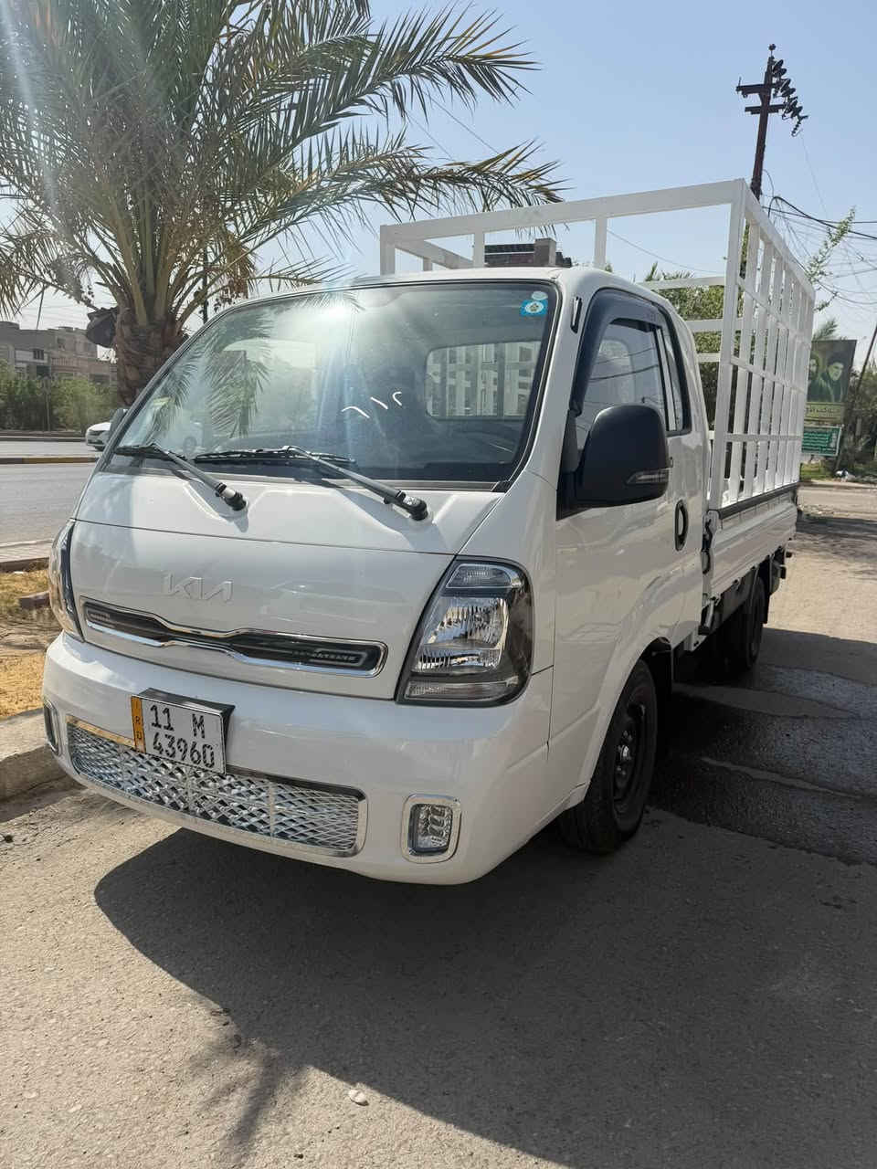 سلام عليكم كيا حمل البيع  2700موديل 2026 رقم بغداد ماشية 2000   يعني زيرو فول سستم  دعاميه دوشمه الداخل بالكامل كفالة
عامة تحويل 

مباشر  سيارة جاهزة من كلشي مكان بغداد السعر175وبيها مجال الاستفسار ع رقم  ***********
