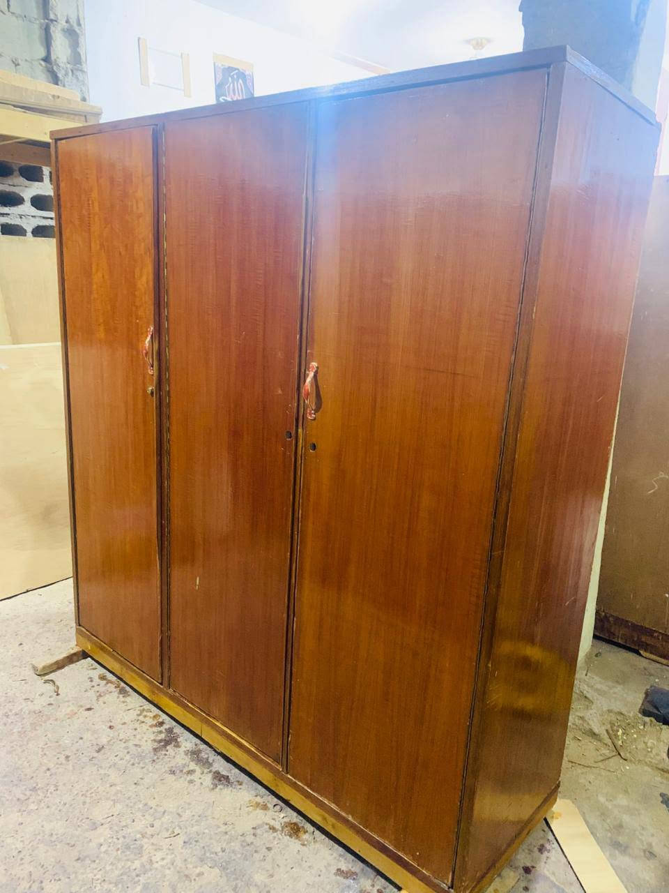 كناتير 4بوب حطاطة سعر الواحد210الف
كنتور 3بوب حطاطة السعر 185الف
كنتور 3بوب حطاطة السعر 160الف
كنتور بابين جديد السعر220الف
بوفيه متر 85سنتم حطاطة السعر 80الف
بوفيه مترين حطاطة السعر75الف 
العنوان التاميم القادسية الأولى شارع المشاتل 
للاستفسار***********
