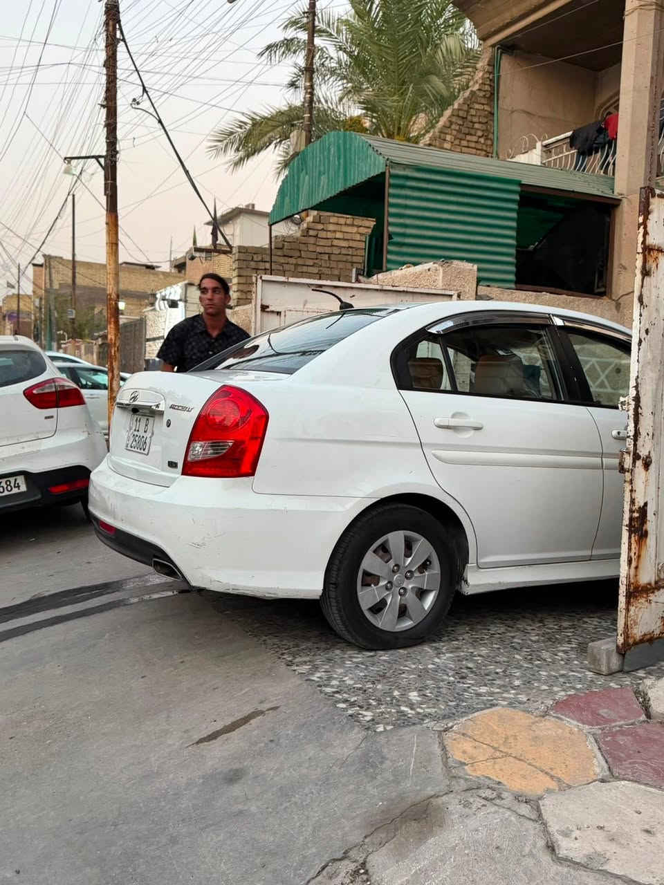 سيارة اكسنت ٢٠١١خليجي رقم بغداد بسمي سيارة بلاديةماعدا  شبر صبغ بالجاملغ الامامي جاهزة تخم تاير كير محرك سيارة مال بيت سنوية جديدة المكان بغداد جميلة لاتصال ***********
