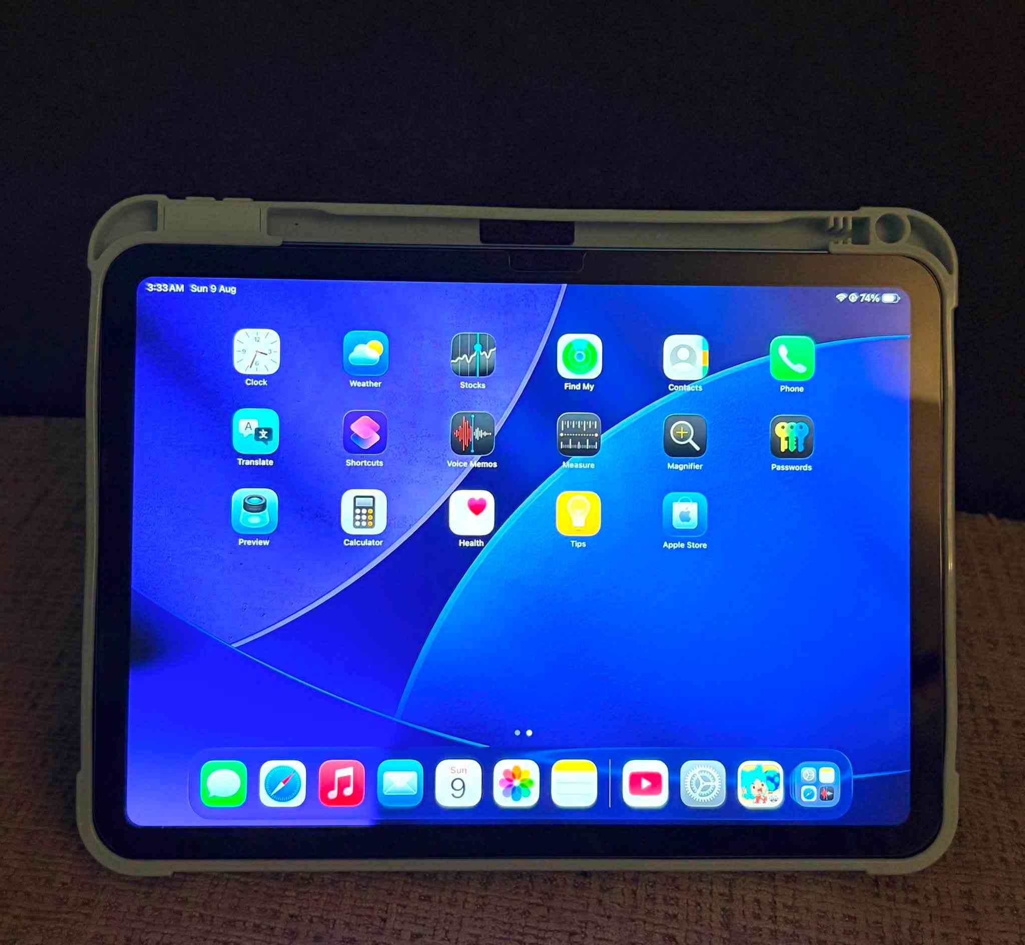 سلام عليكم
ايباد ابل iPad 11 ( a16 )
128 GB
لون سمائي 
بي حافظة دفترية + لزكة ضد الكسر للشاشة
باكيت اصلي + شاحن وكيبل اصلي
الجهاز مستخدم 6 ايام فقط
الجهاز مشحون 13 مرة فقط اخو الجديد
اني مشتري ب 610 الف 
وية الحافظة واللزكة صار ب 630 الف قبل ٦ اسبوع
للبيع بسعر 540 الف وهو اخو الجديد
موقعي بغداد الكرخ / ماعندي توصيل / 
واتس اب ***********
