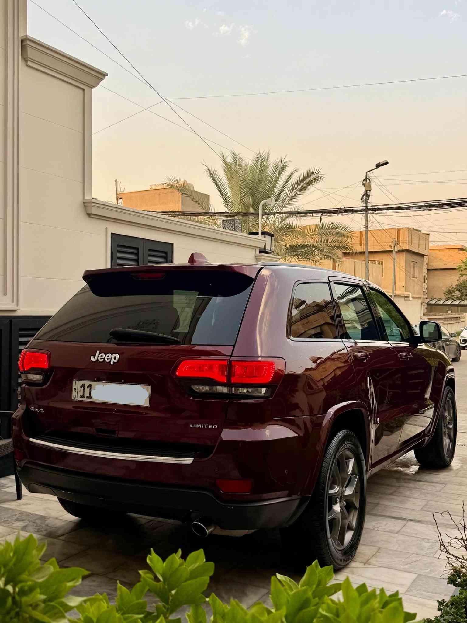 جيب 2021 80th
فول السياره مواصفات 1/1 
حادثها قطع صبغ ابيعلك عام 
قماره مكفوله ماشيه 80 الف 
رقم بغداد 

السعر 19700$ بيها مجال بسيط 
مكاني بغداد ***********
