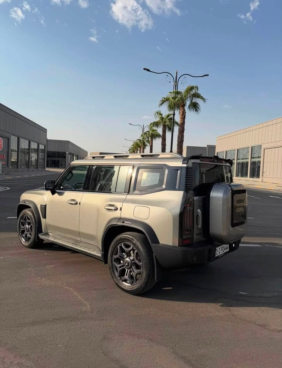 Jetour T2
سعر مناسب🔥🚀
مودیل2025
20,000km
5سال ضمان شەریکە هارلم
کلین تایتل بدون صبغ  »رقم اربیل»مکان اربیل
محرک4Vپستن20Tتوربو
دەبل اکسل4*4
فول فول مواصفات
*********** واتساب ✅
