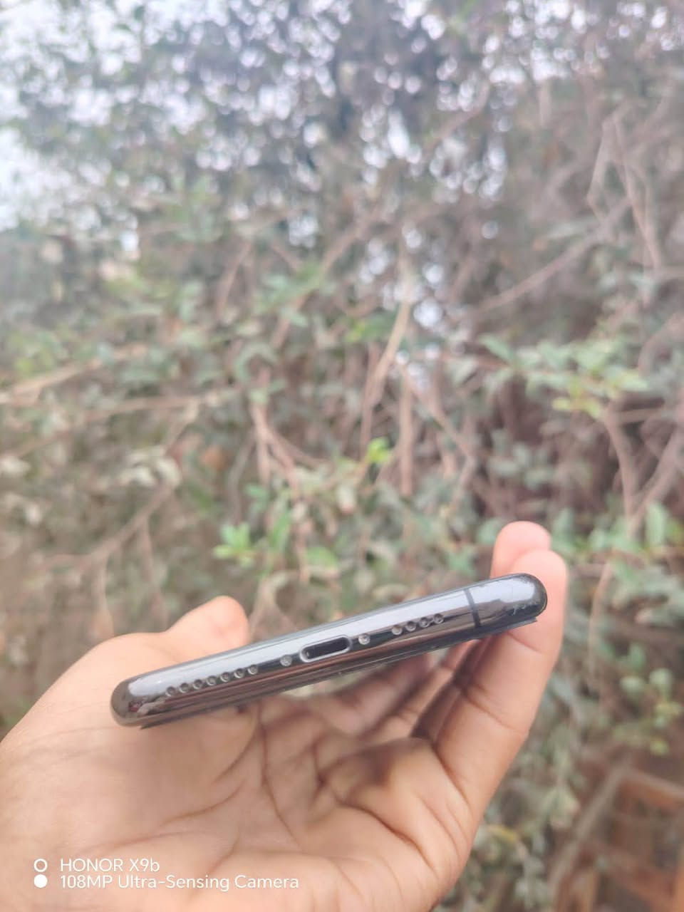 آيفون ١١ برو ماكس • ٢٥٦ • بطارية ٨٥٪