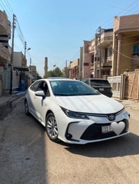 كورلا هايبرد 2025 السياره ماشيه 13 الف مكفوله عده ملاحضات بسيطه كلش ما...