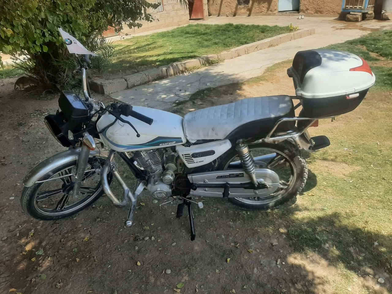 للبيع موطور يشغل سلف، يعني نكره سلف..
موديل2019.. . 5كير..حجم المحرك200
 السعر 300بي مجال بسيط أتصل***********
