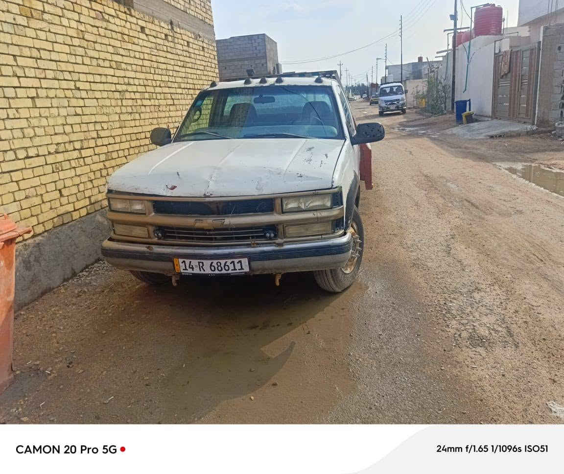 خون سلام عليكم كرين سطحه رقم بصره انكليزي باسمي تحويل مباشر مبدل قماره بيها شاشه كار بلي جاهزه للعمل مكينه وكير بالباكيت جدد واكسل جديد وبريك بلمكان عنبار ودسكات جدد سياره بيها ونج عسكري كهربائي مكانها بصرة 
***********
سعرها جوه السوك متوازي علبيع
