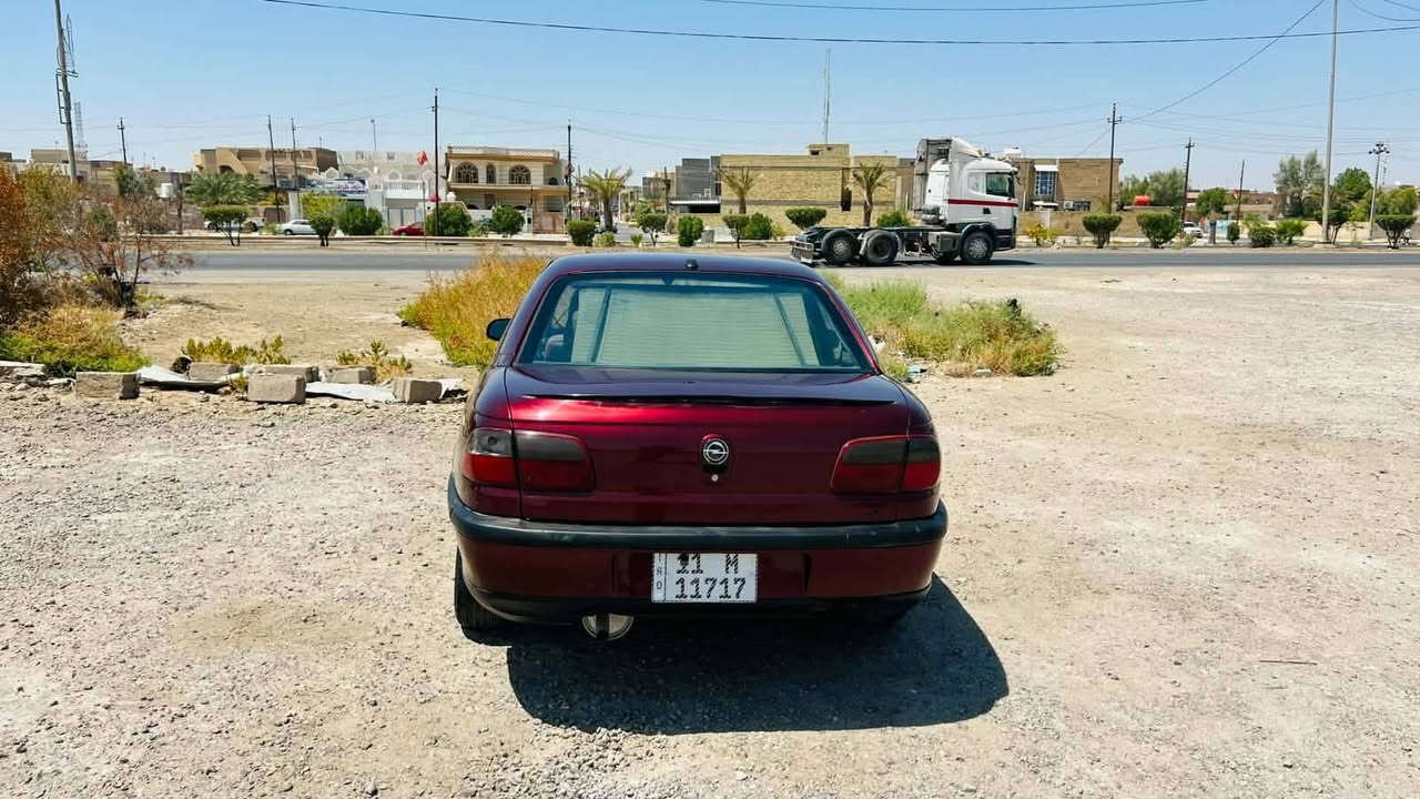 سلام عليكم اوبل بزون للبيع رقم بغداد انكليزي موديل 94 مكينه ونجي  قبل 15يوم مشدوه كير جديد تبريد ثلج السيارة جديده بدون ضربه 
العنوان واسط      السعر  43
للاستفسار ***********

