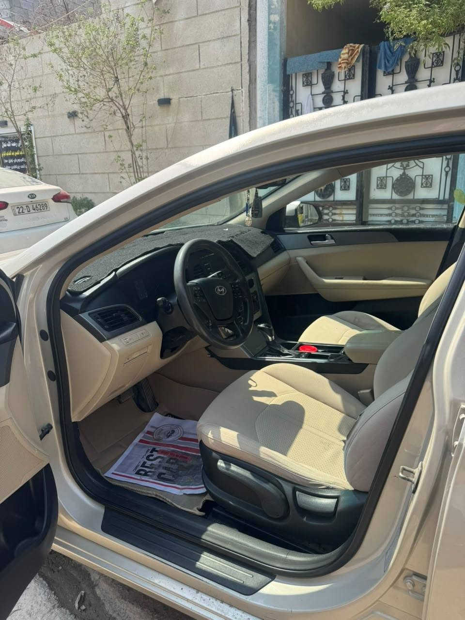 السلام عليكم هونداي سوناتا خليجي مديل 2016رقم بصره تحويل بيه صبغ جاملغ امامي ايمن بدون ضربه صبغ الجاملغ الخلفي جه اليسره قليل محرك كير حداده تبريد كفاله السعر 130 العنوان البصره حمدان ***********بيع فقط بدون مراوس البصرة, العراق
