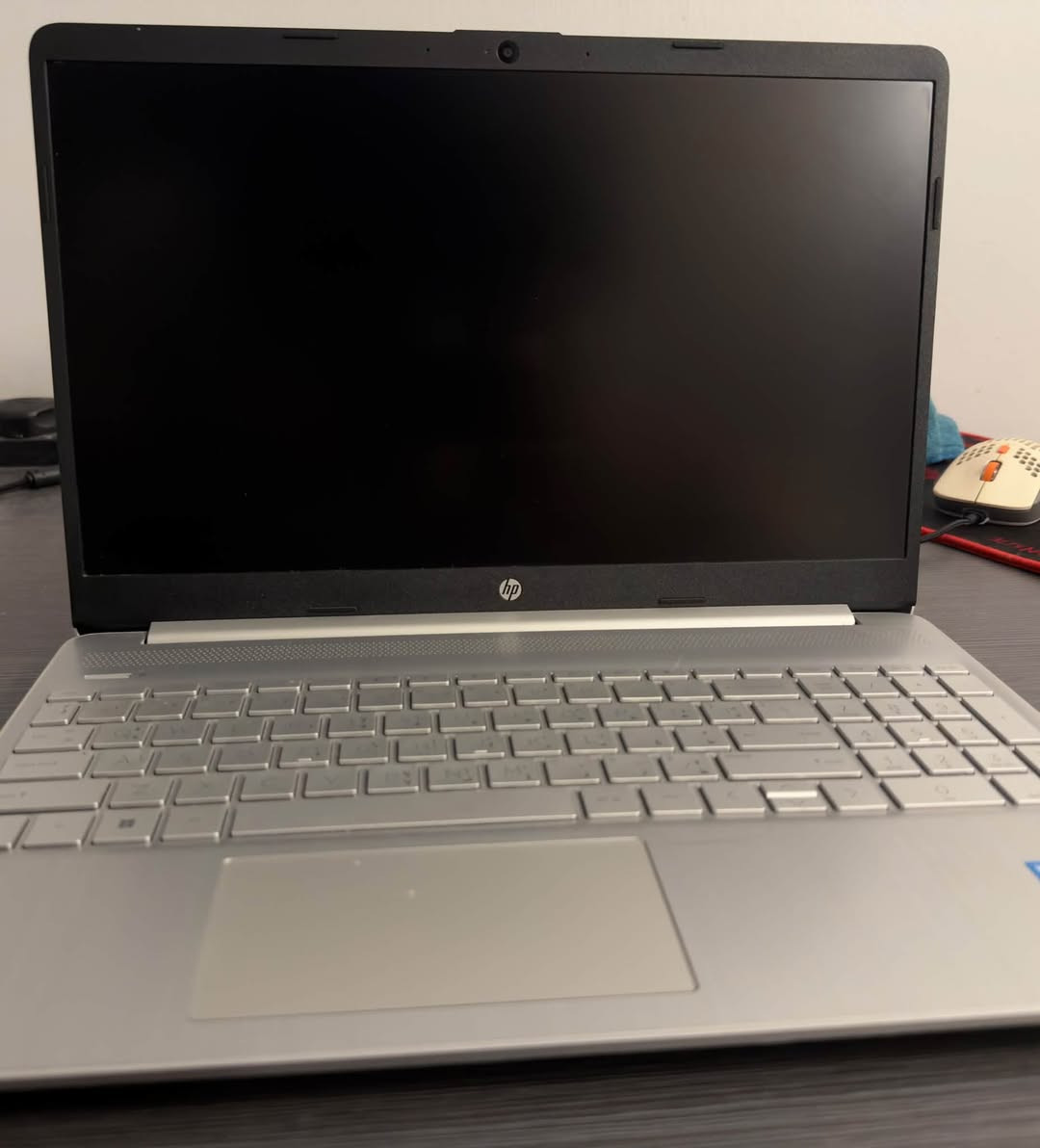 لابتوب Hp موديل جديد للبيع المواصفات: معالج intel core i3 12th
Ram 8GB DDR4
Memory 256GB
كرت مدمج
مكاني بغداد متوفر توصيل لجميع انحاء العراق
السعر 500
ملحقات: جنطة وشاحنة 
رقم الهاتف: ***********
