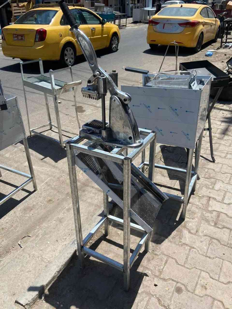يتوفر لدينا قطاعة فنگر جملة ومفرد يوجد توصيل ل كافة محافظات العراق  للتواصل والحجز المراسلة ع الرقم التالي ***********

