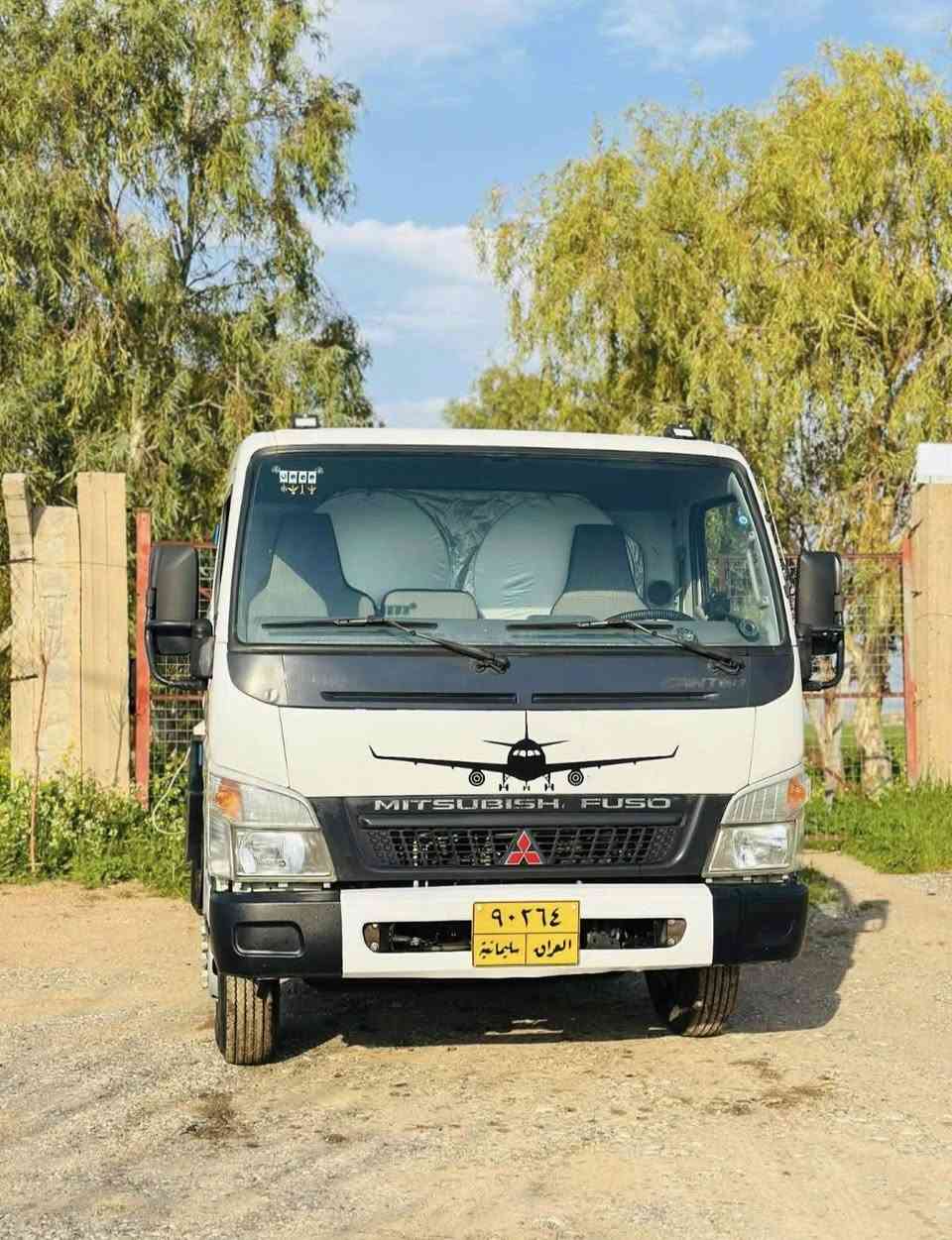 کەنتەر مستەر بۆشی 
گێڕ و مەکینە و ئەکسل و تەبرید بە شەرت 
مۆدێل 2012 
تایەی تازە 
تەنکیەکەی 7 هەزارە
ڕەقەم سلێمانی 
بە ناو کۆمپانیاوەیە هیچ کێشەی نیە بەس تەحویل ناکرێ
تب   ماڵەکە هی من نییە پەیوەندیی بکە بەخاوەنیەوە
***********
*********** شمشمل, السليمانية
