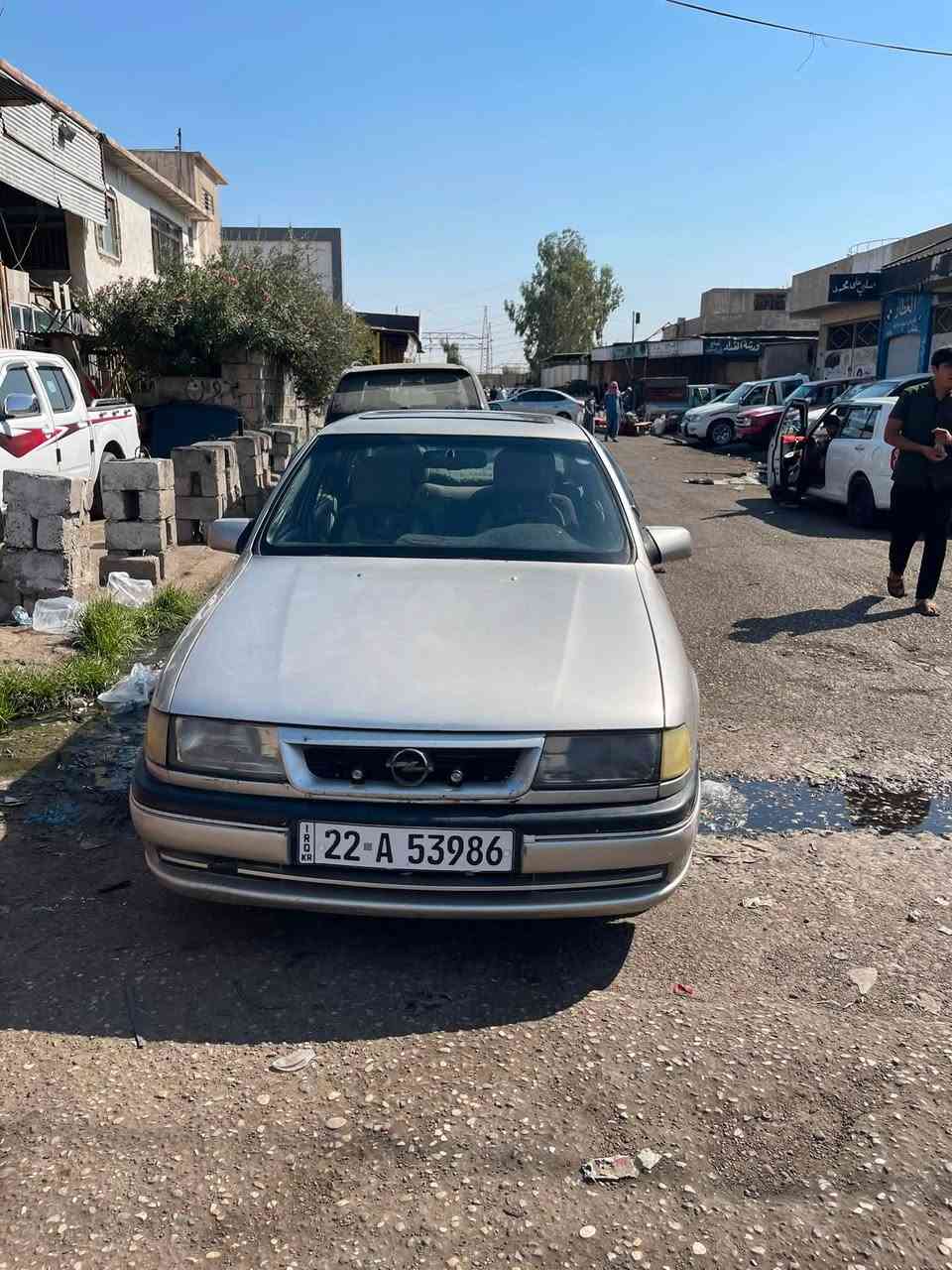 موصل:
🚗 للبيع: أوبل فكترا موديل 1991

 المواصفات:
كوبون بانزين جديد

كوبون جديد

 الكير: أوتوماتيك

 الإضافات: شاشة عرض + كاميرا خلفية، قفل مركزي، فتحة (تنتة).

 السنوية: نافذة لغاية 2030 (سنوية جديدة وحديثة).

 السعر: 39 ورقة ($3,900) وبيه مجال للزينات (قابل للتفاوض بحدود المعقول).

 موقع السيارة / الاتصال:

 للاستفسار ومزيد من التفاصيل، يرجى الاتصال حصراً على الرقم:

 📞 ***********
