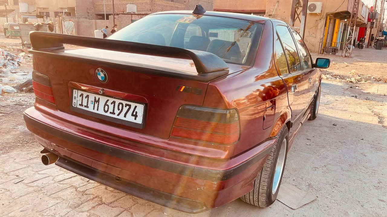 السلام عليكم بي ام e36موديل 92للبيع او المراوس حسب القناعة محرك 6خير من الله لاتنقيص ولاتبخير كير اوتو حدادية صدر جديدة صار كم يوم من مغيرهة تبريد ثلج كهربائيات كلهة شغالة دوشمة جلد دبل خيط الاصلي غرفة جديدة رقم الجديد الانكليزي بأسمي تحويل ثاني يوم نقصهة فقط طوافة وعليهة غرامة 100فقط بس ذني نقوصات السعر 55 للاستفسار ***********
