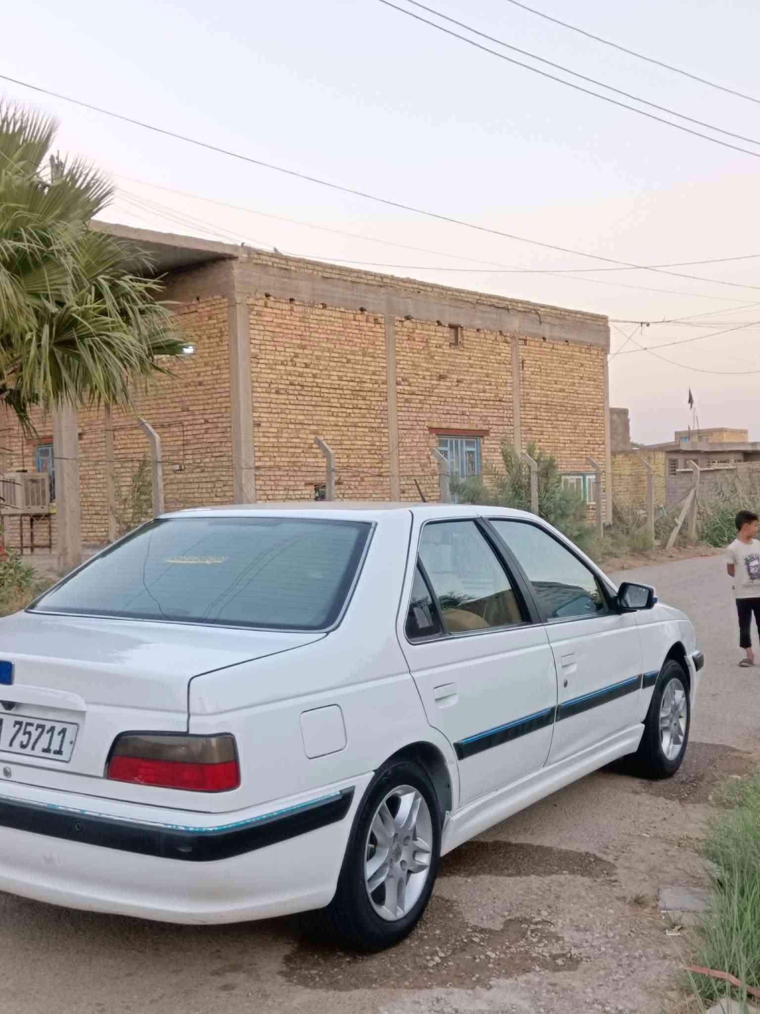 بيجو بارص موديل 2024 كفاله عامه من الضربه وصبغ ولعيب الشرعي ولخياس ولأصوليات كير مكينه تبريد حداديه كفاله تخم تاير جديد سياره حلوه وخير من الله السعر 68وبيه مجال 
العنوان الشطره 
رقم تلفون ***********
