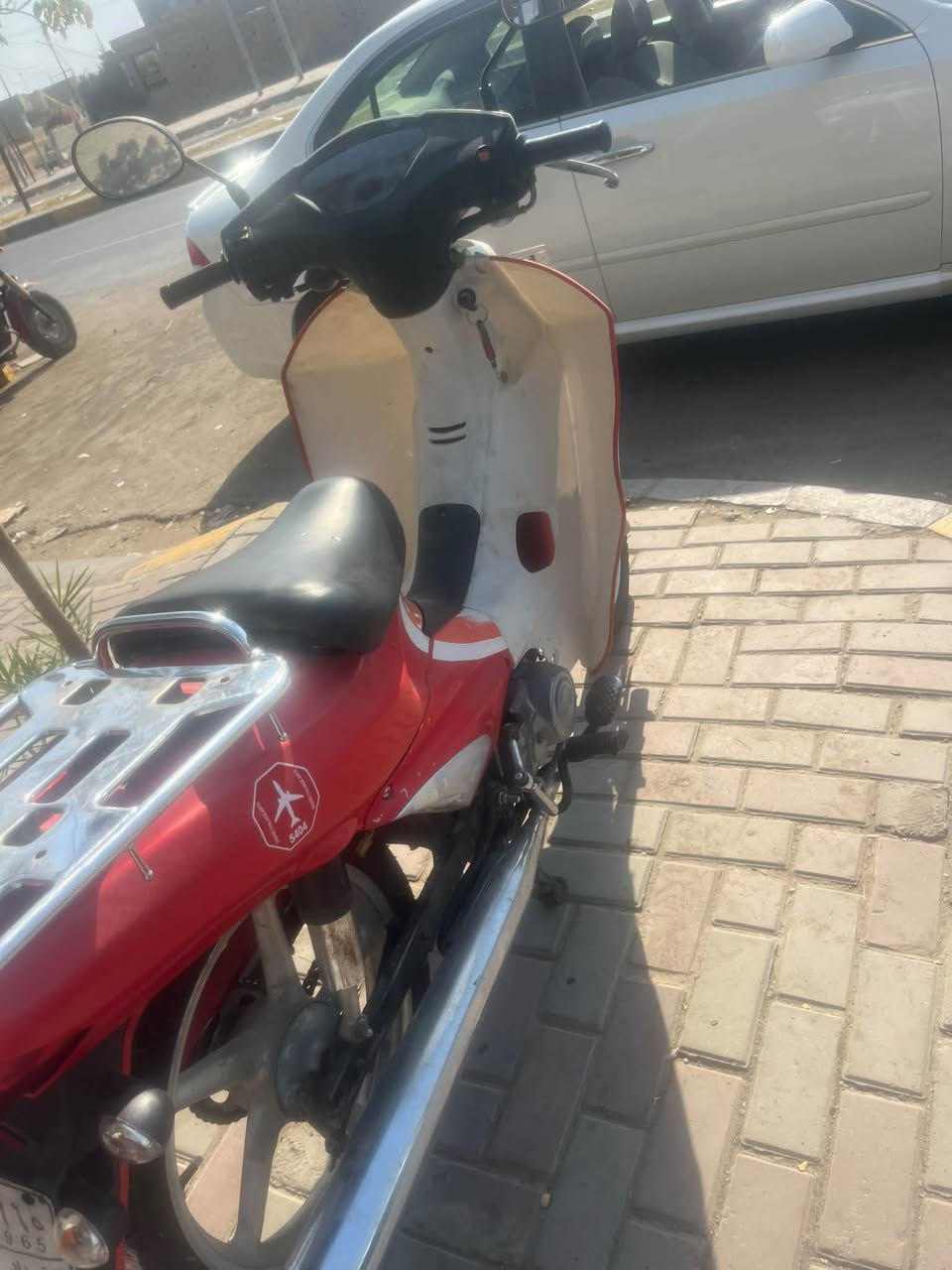 علا بركة الله موطور سلفيز للبيع نضيف لك كامل مكمل موطور بلادي مكينه ممفتوحه ٦٥٠ وبي مجال ٠***********
