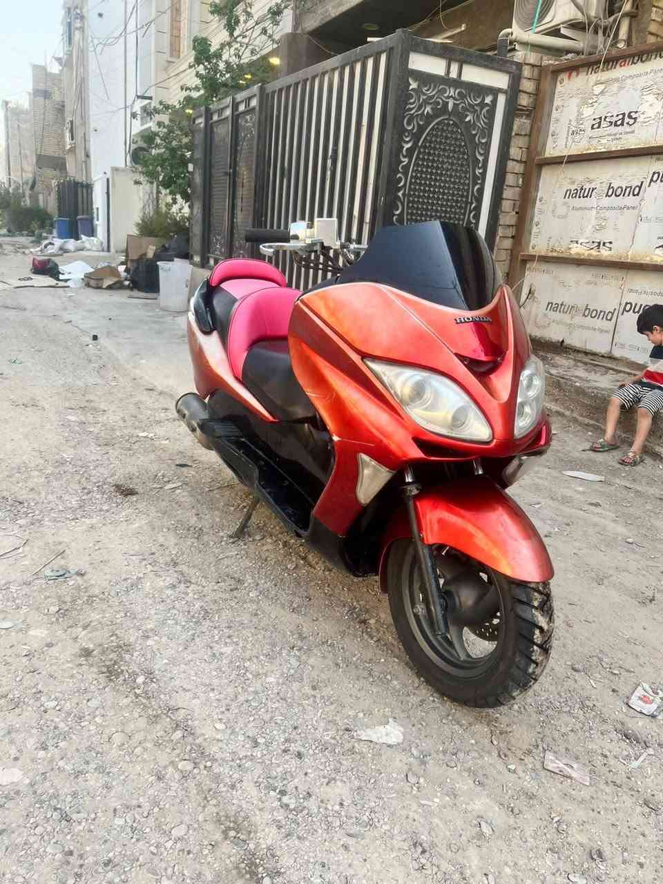 فورزه 08 كرستال  كلها  لون مميز بلادي مامصبوغه مكينه مامفتوحه   مكفوله نضوح تبخير  تنقيص كامله من كلشي مابيها نقص سعر 750  بيها مجال   مكاني  دوره شارع ستين ***********
