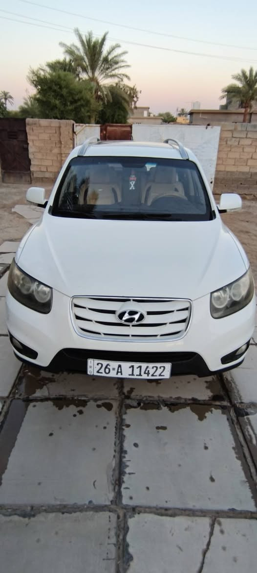 سنتافي خليجي 2011 
السياره مكفوله فقط تكحيل بالجاملغ الامامي الايمن موضح بالصوره
تخم تاير جديد
كير محرك تبريد خير من الله
كشنات جلد
فتحة سقف سلايت 
تحكم ستيرن
مثبت سرعه
باقي المواصفات معروفه
السعر 140 وبي مجال
(بيع او مراوس حسب القناعه)
مكان السياره شمال بغداد
للأستفسار
***********
***********
