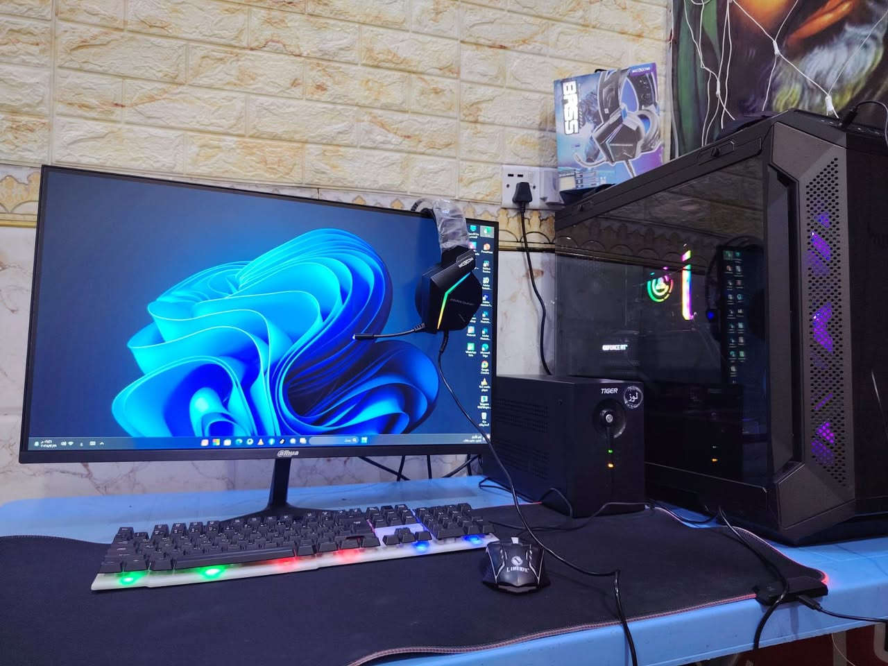 تجميعه PC كامله فول مواصفات معه هرد احتياطي جيده لل العاب للإستفسار اتصل على الرقم التالي :*********** بي واتساب منصب  بيه جميع برامج التصميم مونتاج  و الفوتوشوب ال21ول24 
عنواني:ميسان الماجديه نهاية شارع الجامع السعر 750.000بيها مجال حك الجيه

