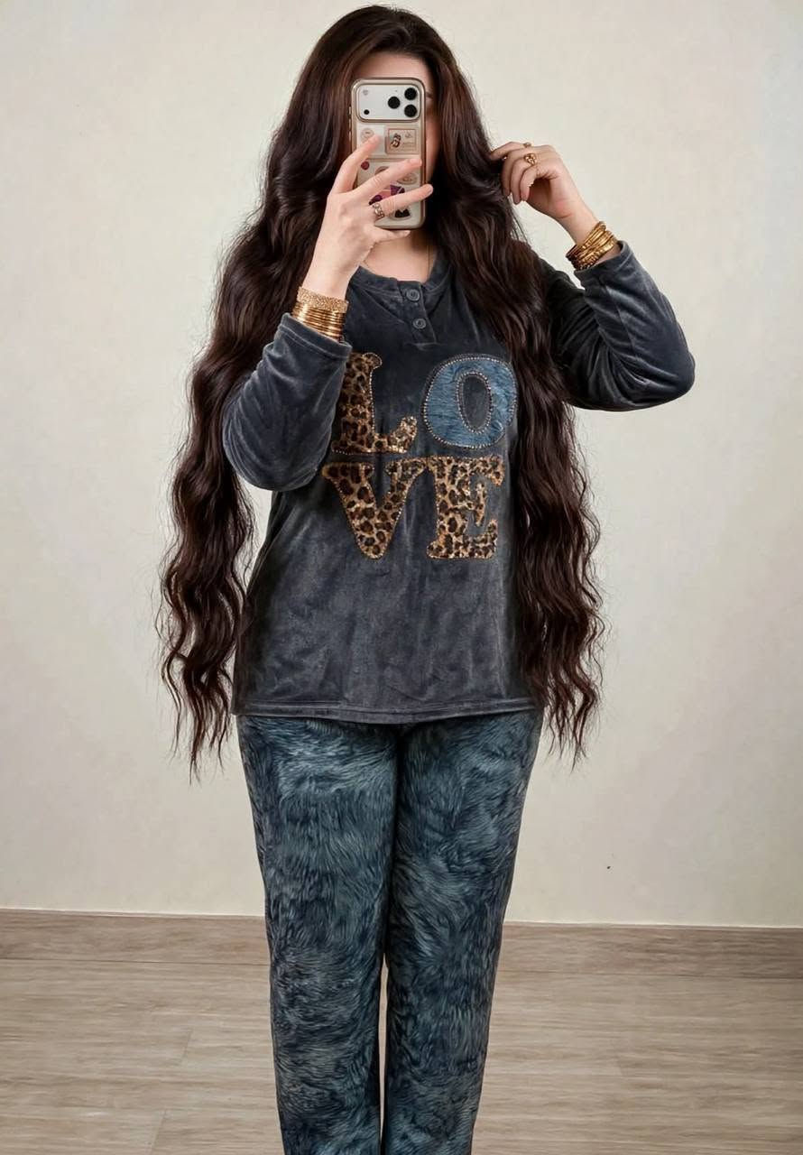 تراك بجامة مخمل  درجة أولى
⚜️سعر الدرزن 111 الف⚜️
قياس L XL 2XL 3XL
اقل طلب درزن

قناة تليكرام 👇👇👇👇👇 
https://t.me/gsxhgdscbjgc
