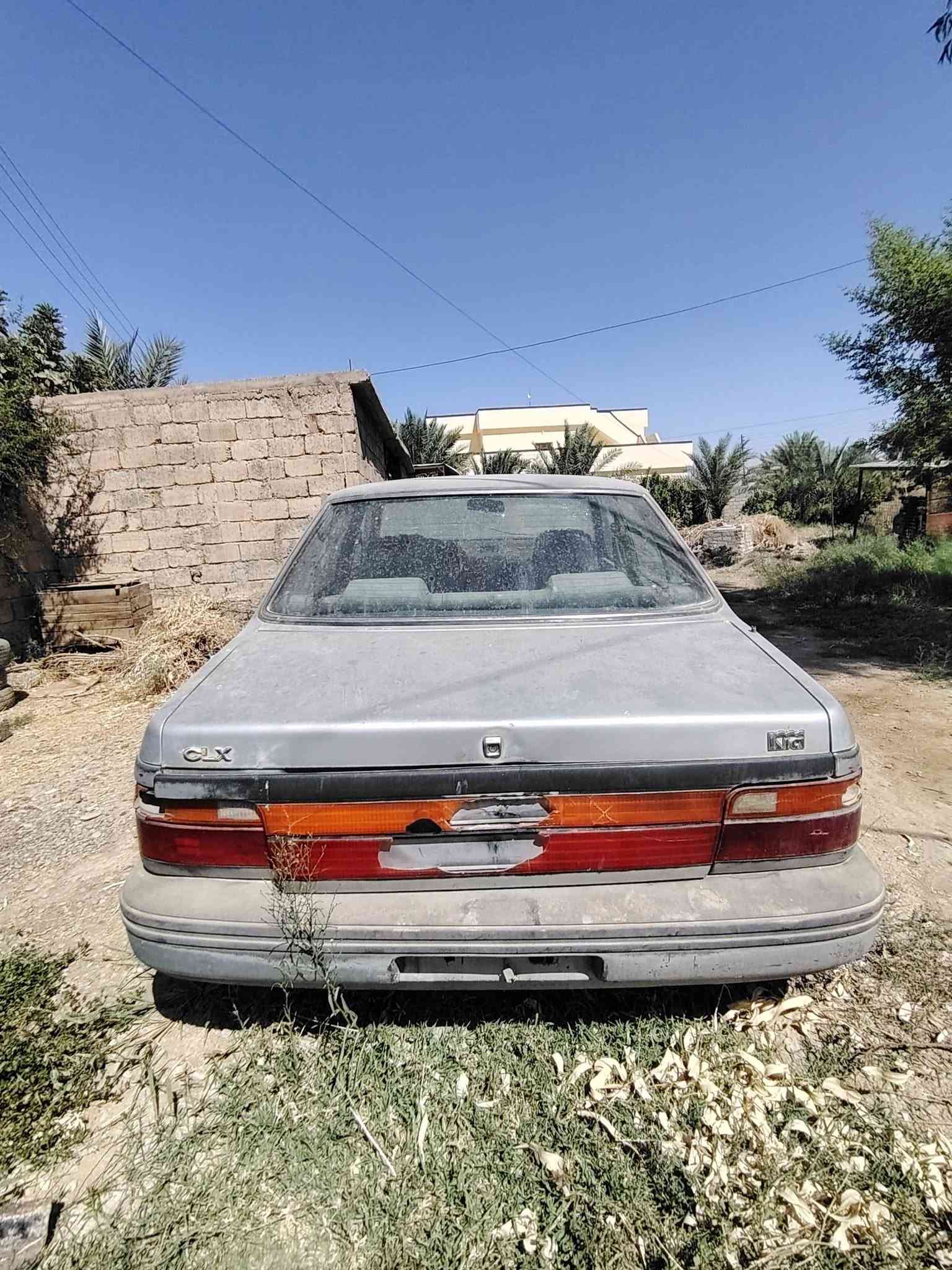 السلام عليكم
يوجد كيا كبتل مديل تسعينات 
ابيع كوم حديد 
ب 900 وبيها مجال 
يعوزها إذن گير ولقم مشط ستيرن وكهربائيات
المشط شرط جديد 
المحرك جديد 
عنوان الشرقاط اسديره 
رقم الهاتف ***********
