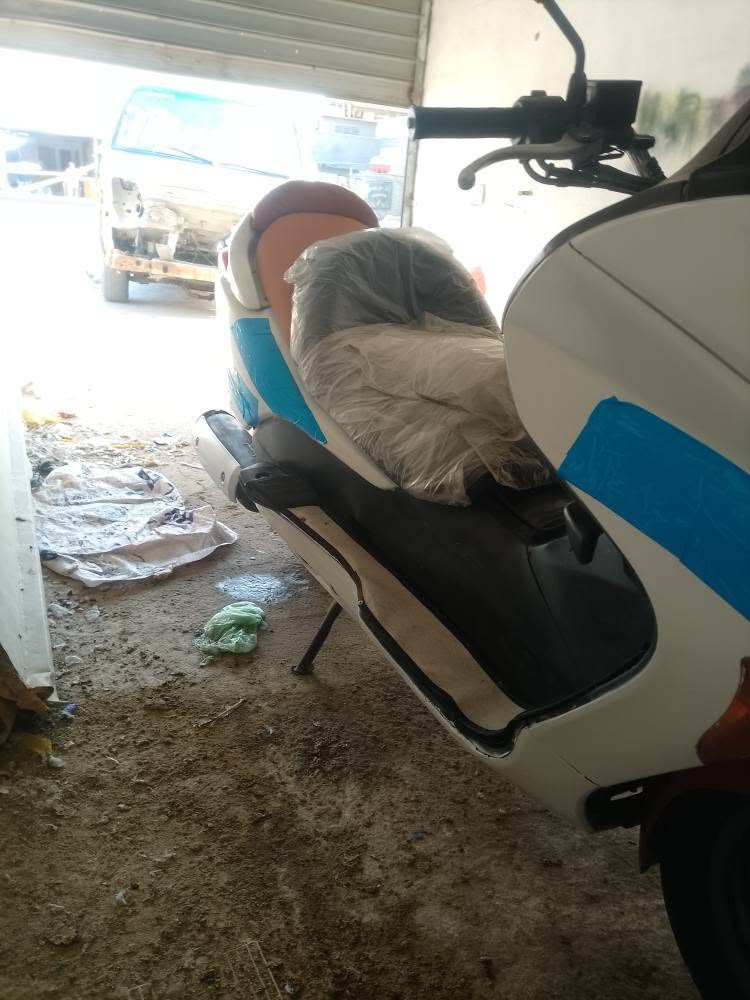 السلام عليكم شباب دراجه فورزه 09 للبيع درجة كفاله عامه مكاني بغداد فلكت حي النصر السعر 850 وبيه مجال ***********
