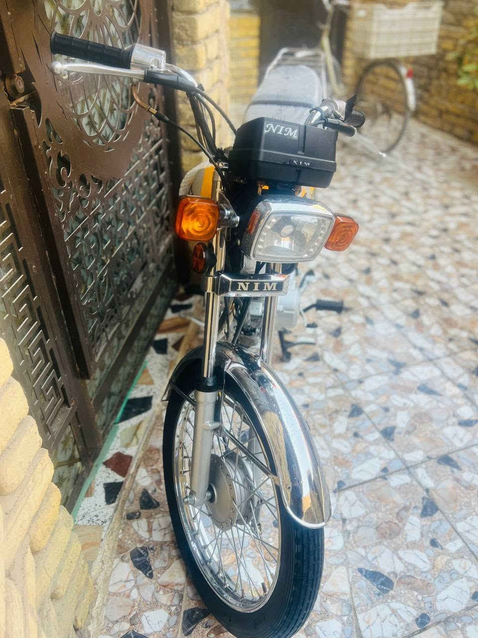 السلام عليكم ورحمة الله وبركاته 🌹
للبيع نامه موديل 2027، بحالة جديدة جدًا.

✅ كفالة عامة
✅ أوراق سكنر كاملة
✅ وصل المعرض موجود
✅ الدراجة نظيفة جدًا ولونها اصفر مميز.

💰 السعر: 750ألف وبيه مجال للجادين.

📍 المكان: بابل / قضاء الهاشميه

📞 للاستفسار
***********
#دراجات_العراق🏍🏍
