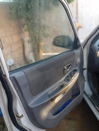 اكسنت ڤيرنا • ٢٠٠١ • رقم انكليزي