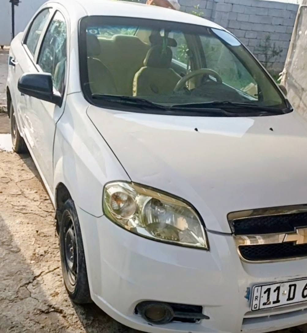 سياره افيو موديل 9
رقم بغداد باسمي
اوتماتيك محرك مفتوح مرغوب صغير
سياره مكفوله من ضربه من شاصي
محرك مكفول وكير مكفول شغاله وجاهزه من كلشي 
بيها تخطخات بسيطه جدا تبريد ثلج بس الشراي يدخل خاص الاتصال على هذا الرقم ***********
