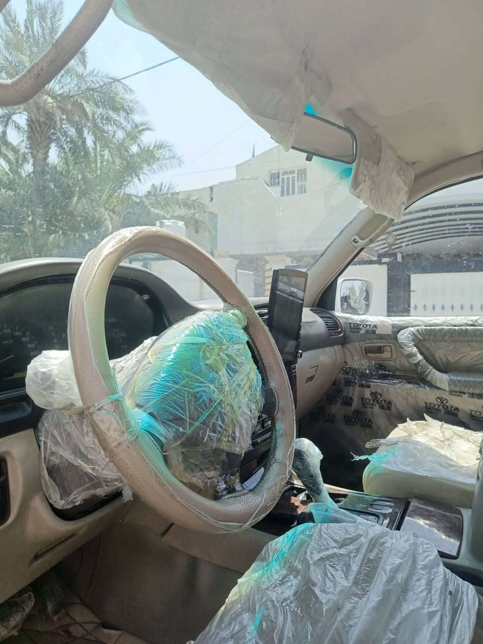 لاند كروزر للبيع بانزين وغاز تشتغل
للاستفسار اكثر عَ هذا رقم ***********
