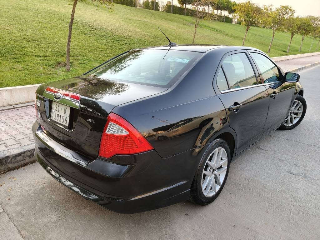 Ford fusion 2012 sel 
***********
بەناوی خودای گەورە 
فۆرد فیوژن ٢٠١٢ ئەمریکی  کوشن جلد کوشن سارد و گەرم ویل کەپ هتد...
فول مۆسەفاتی بێ سلاید 
بێ بۆیاخ گێڕ و مەکینە و کارەبای بە شەرت 
بێ تەقە و ڕەقە سەیارەکە مەسرەفە تەنیا سەنەویی 
بەسەر چووە.
٩٣ گەڵە. السليمانية, العراق
