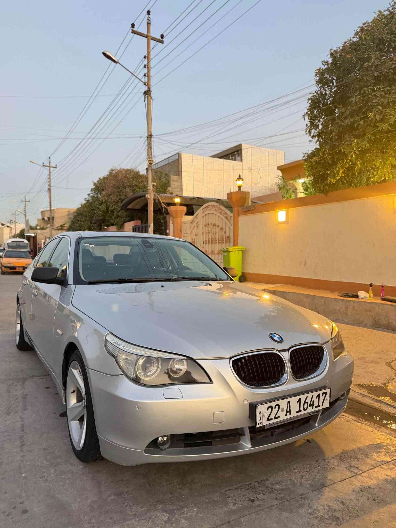 السلام عليكم Bmw 2007 محرك 525 نوزل قصير رقم اربيل جديد شرط تحويل كير محرك بشرط السيارة 📍بيها قطعة وحدة صبغ بدون دواخل والباقي كله بلاد لا مصبوغة جمالية ولا شي كلها بلادية ومكفولة تبريد كامل جديد فريز كمبريسر كله جديد تخم تاير تايلدني جديد صدر بشرط كهربائيات كلها بلاد وبشرط جامة امامي جديد منضومة زينون بلادي تخم بلكات جديد باتري جديد دسكات ايضاً  السيارة كلها بلادية وعليها ادامة عامة ترايك للبصرة ماشيه 275 الف حقيقي 
مواصفات
1 فتحة سلايد 
2 بصمة 
3 تحكم ستيرن وشاشة 
4 كشن كهرباء وخزن ميموري 
5 مراية قلاب 
مكان السيارة كركوك 
السعر 122 وبيها مجال 
*********** كركوك, العراق
