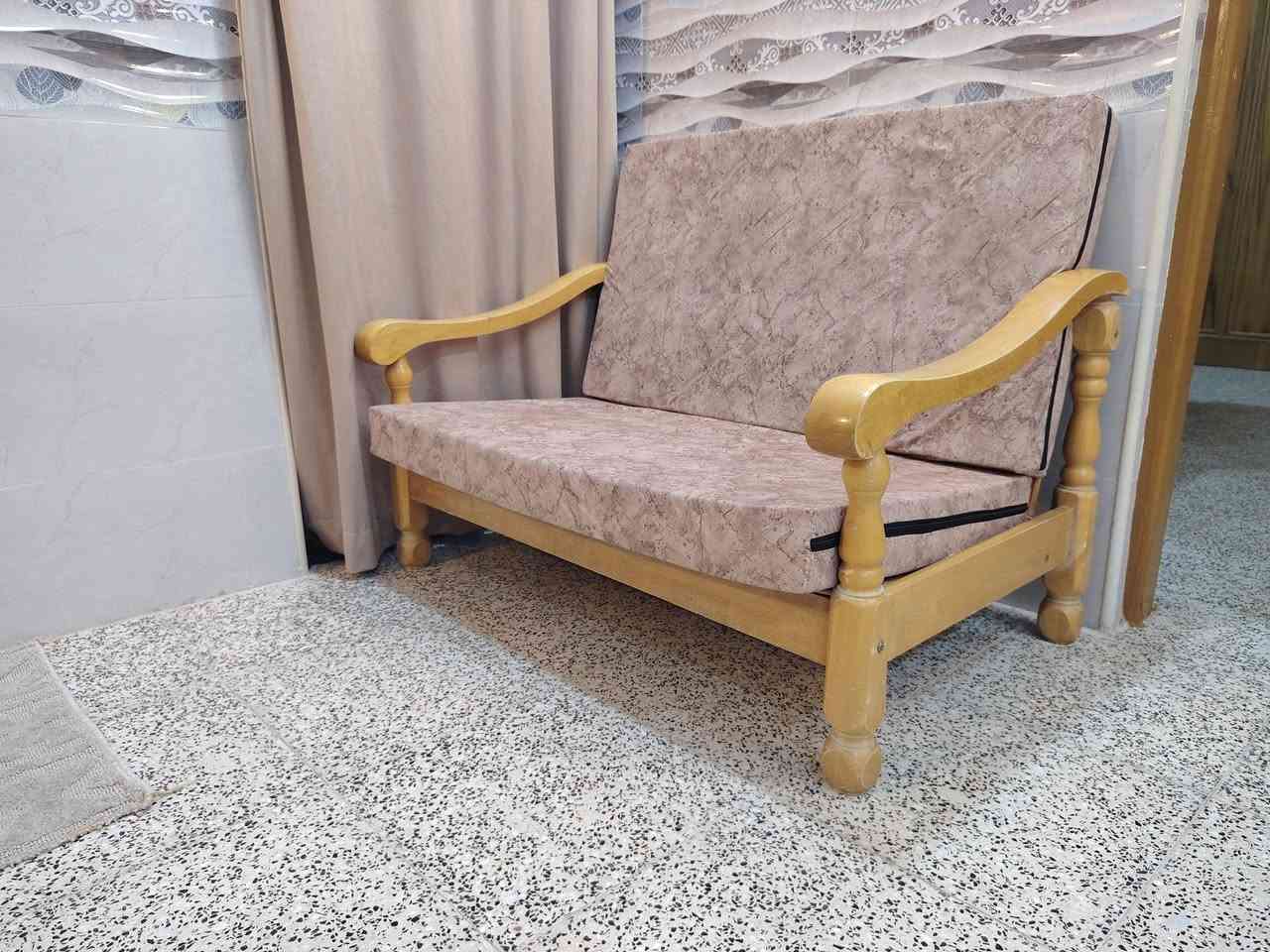 تخم قنفات للبيع 🛋️
7 نفرات، السعر 200 ألف وبيه مجال للجادين.
📞 ***********
