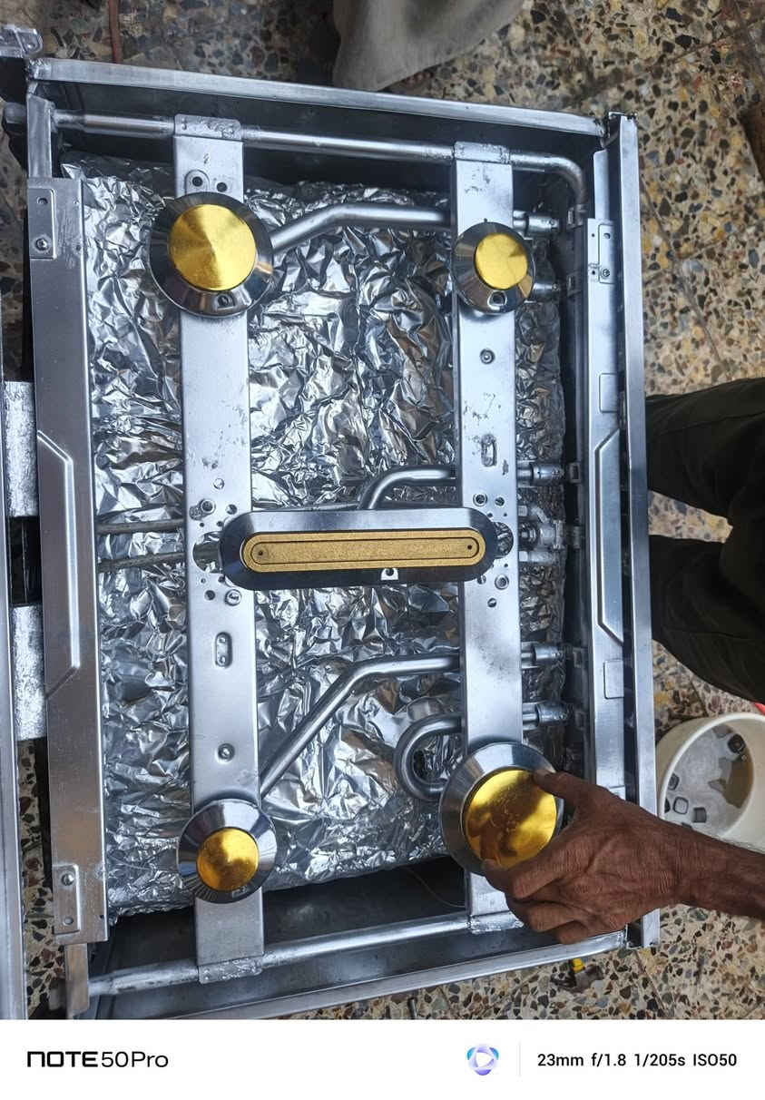 📍 ورشه  الصيانه  الطباخات 🔧
نقدم لكم خدماتنا في:

✅ صيانة الطباخات الغازية والكهربائية
✅ صيانة طباخات البيوت الحديثة والقديمة
✅ صيانة طباخات المطاعم، الكوفيات، والفنادق
✅ صيانة داخل وخارج بغداد
✅ نجيكم للموقع (للبيت أو المحل)
‏‪***********‬‏
 للتواصل والاستفسار:

ثقتكم مسؤوليتنا 💯
صيانة احترافية وسريعة 👨‍🔧   ‏‪***********‬‏  
***********
