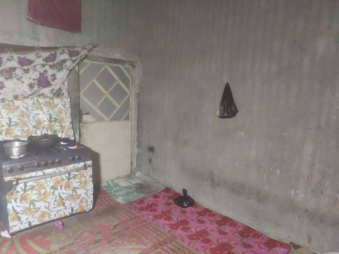دار للبيع مساحه 300 بي غرفتين واستقبال هيكل طابو زراعي سند 25 حي رمضان ابو بصخير  السعر 25 وبي مجال  ) *********** ومسجل بالبلديه
