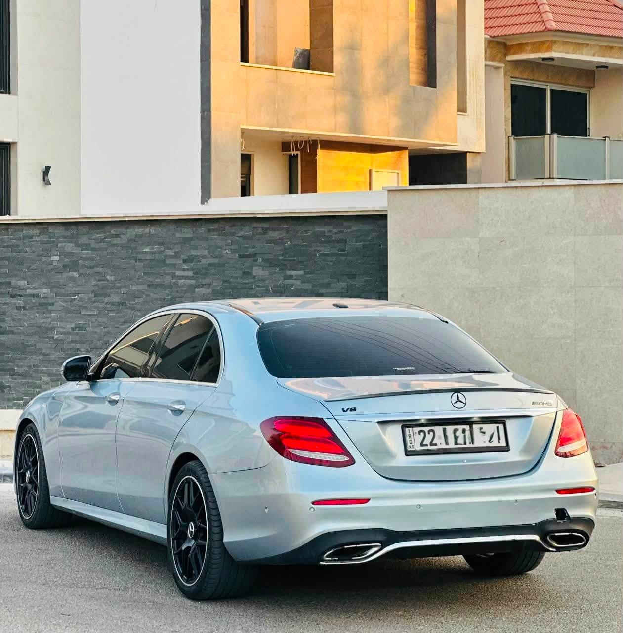 للبيع مارسدس E300 AMG
مع باج تظليل من دائرة مرور اربيل 

موديل 2018
فتحة سقف 
صندوق كهرباء 
لد متغير الوان 
كامره خلفيه
كشنات كهرباء تدفئه
كشنات جلد قرميدي
سماعات برو مستر 
شاحن لاسلكي 
اوتو بارك +اوتو هولد
5 انظمة قياده
شاشه حجم كبير 
رادار امامي +خلفي +جانبي 
لايت متحرك 
حساسات 360 درجه
نايت ادشن
ماشيه ٧٢ الف
صور الحادث ع الخاص
السياره جاهزه من كل النواحي ع ايد وحده 
صفر مسج
السعر 21800$ 
للاستفسار ***********
المكان مجمع بوابة العراق
