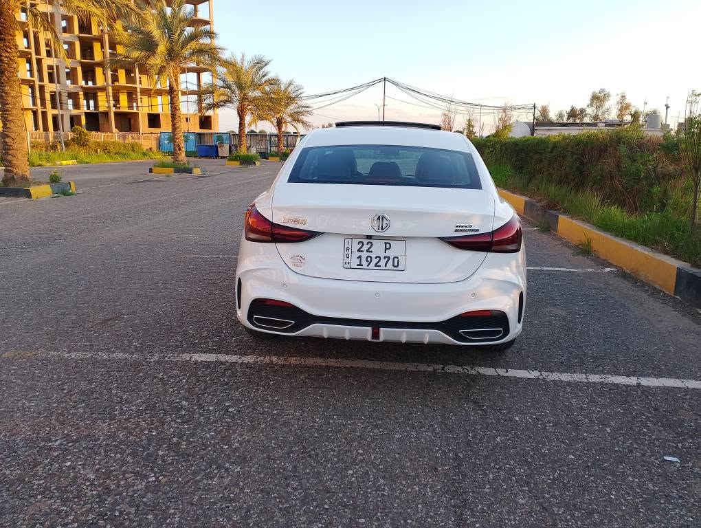MG GT 2025 
***********
موديل 2025
فول مواصفات 
بصمة و سلايت 
كاميرة و شاشة بيلاد 
بوياغ تةنك 
دوو بصمة بيلاد 
15 هةزار رويشتووة سیارەکە زۆر پاکە هيچي نية چةند دنك تةزرةي وردي هةية ديار نية 
سعر 117$ 
شوين هةولير 
موبايل واتس 
*********** أربيل, العراق
