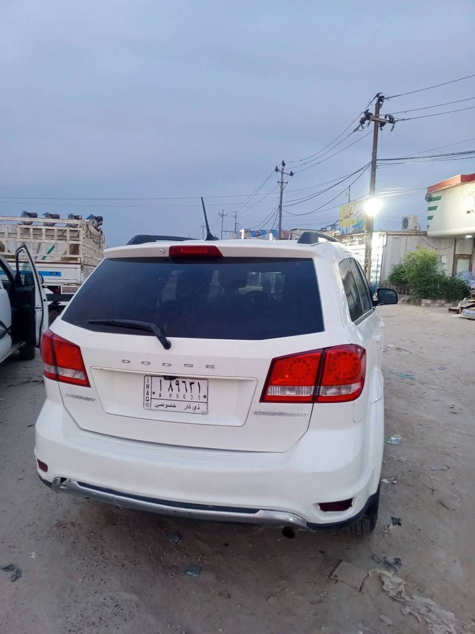 جورني ٢٠١٥ لون ابيض سيارة توني مسويلها ادامه محرك وكير كفاله 
تبريد ٣ قطع 
٧ راكب 
باسمي مداور ثاني يوم 
ضربتها جاملغ خلفي 
***********
***********
