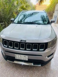 جيب كومباس • ٢٠١٩ • فتحة بانوراما
