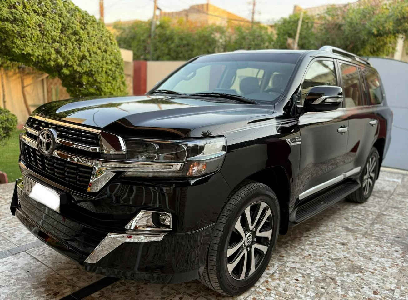 2019 السعر 395ورقة قفل قفل
لاندكروزGXRساز 2019محرك4.6
فول مواصفاتV8رقم بغداد جديد
اب اسمي  فول ايرباك 8 سيارة جديد وجاهزة تخم تاير جديداصلي
مواصفات الساز ال 2019 معروفة 

ملاحظة (صبغ جاملغ خلفي فقط وهلال الباب الخلفي بارد وباب السايق بي دي ار والباقي مكفول )

السعر  395 ورقة قفل بدون مراوس 
الموقع بغداد حي الخضراء 

الاتصال على ‭***********
