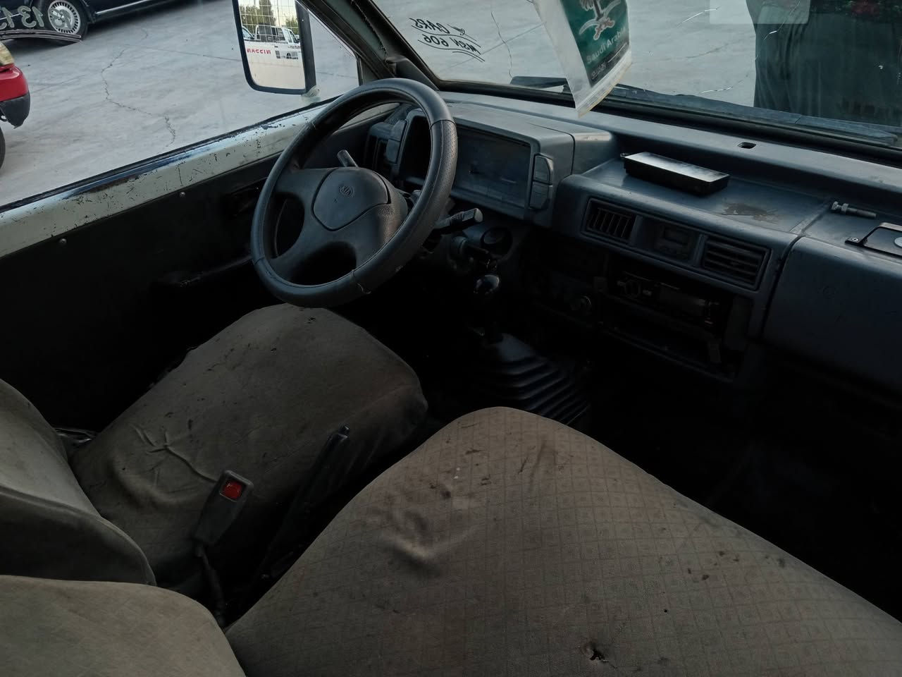 کیا بیستا 
گاز مۆدیل1992 
چوارتایەی نوێی لەژێرە 
مەکینەی مەزبوتە مەکینەی تازە تەئمیر کراوەتەوە
ئارمی ون بوە بەشەرتی ئەوەلیات 
ئینسنخای ئارمی لەگەڵە
سعری 18$ معامەلە
***********
