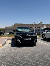 لاندكروز GXR • ٢٠٢١ • ٨ سلندر