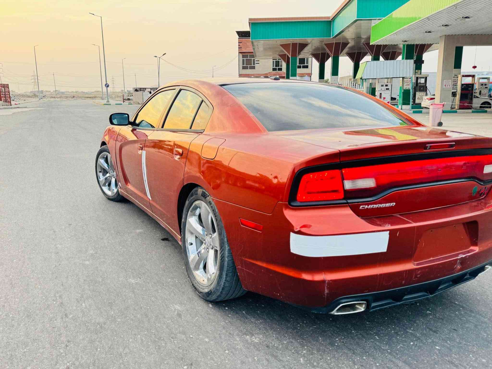 دودج تشارجر • لا تفاصيل