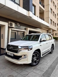 لاندكروزر GXR • V6 • معدّل ٢٠٢٠