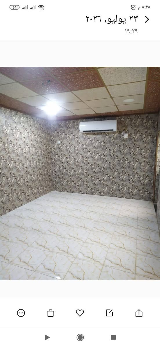 بيت للبيع طابو صرف 

الموقع / الاسكان . مقابل مركز الشباب . مقابل فرع متنزه حي الامير

المساحة،//  135متر

يتكون من صالة وثلاث غرف ومطبخ ومجمع صحيات خارجيه وداخليه وكراج سياره ومخزن صغير في السطح

بيت نظيف ومرتب ومرمم حديثا 
منطقه حلوة وهادئه وقريبه 

للاستفسار الاتصال 
***********
***********
يوجد واتساب

نستقبل عروضكم وطلباتكم العقاريه

( مكتب مدن للعقار ) الاسكان . شارع الطاقة. مقابل متنزه الاسكان المركزي
