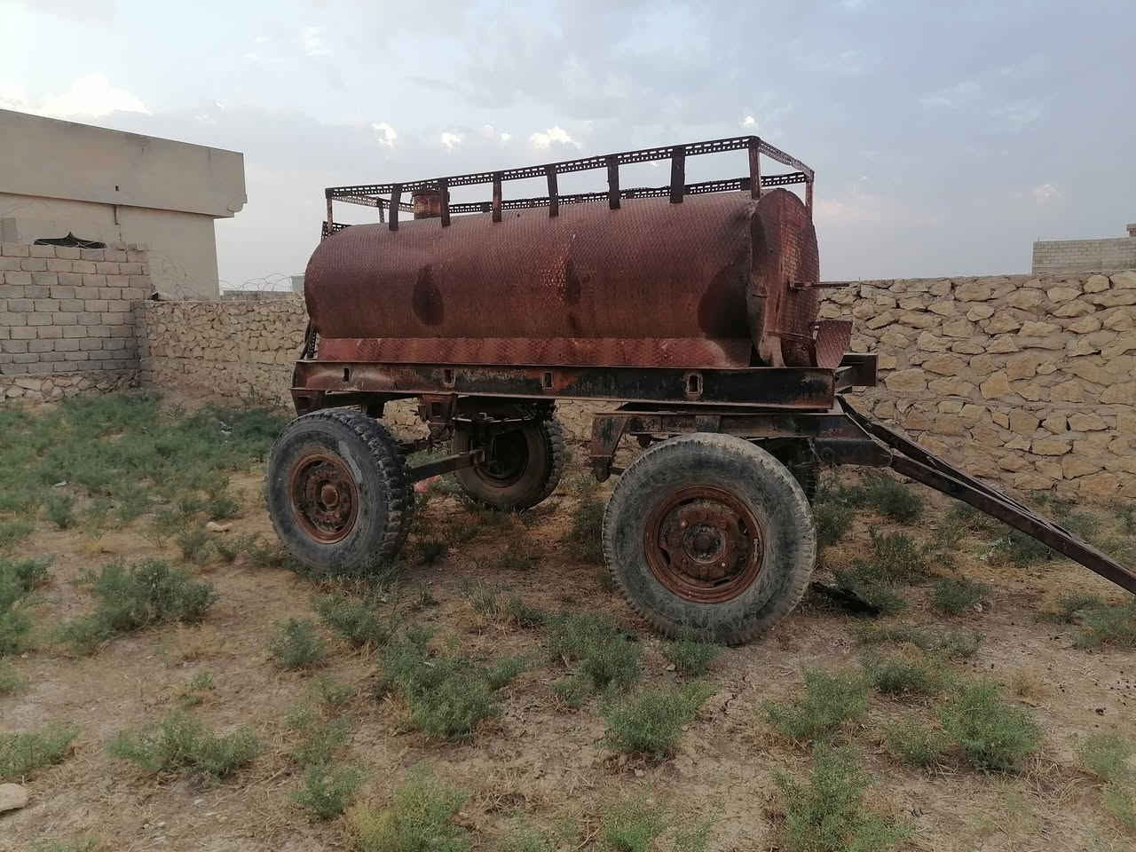 نوع غير محدد • معلومات ناقصة