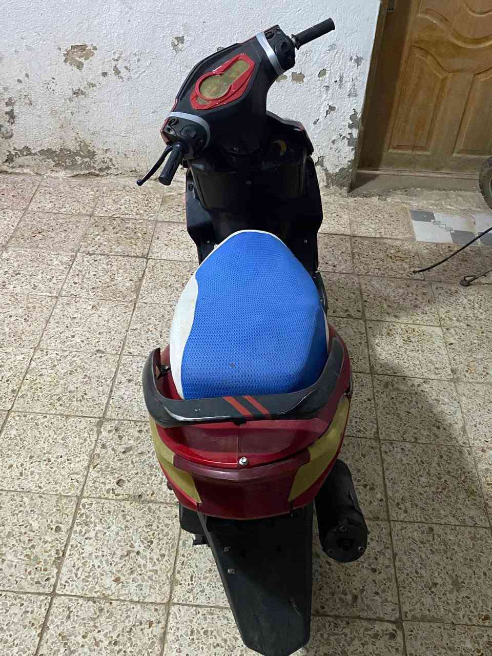 لسلام عليكم دراجه ثعلب 120 مكينه ناعمه شلعه معدل السعر 250 وبيه مجال اوراق باسمي والاستفسار ***********
