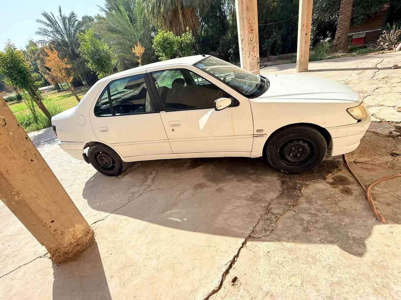 سلام عليكم للبيع بيجو 306 رقم نينوى القديم صاحبها متوفي مكفوله من سرقه وعشائر سياره نضيفه حيل وبلاديه بيه فقط باب سايق مطخوخه حداديه جديده ترايها ناعم مكينه وكير مكفولات كهربائيات كلها بلاديه سعر 16ورقه مكاني بغداد الزعفرانيه ***********
