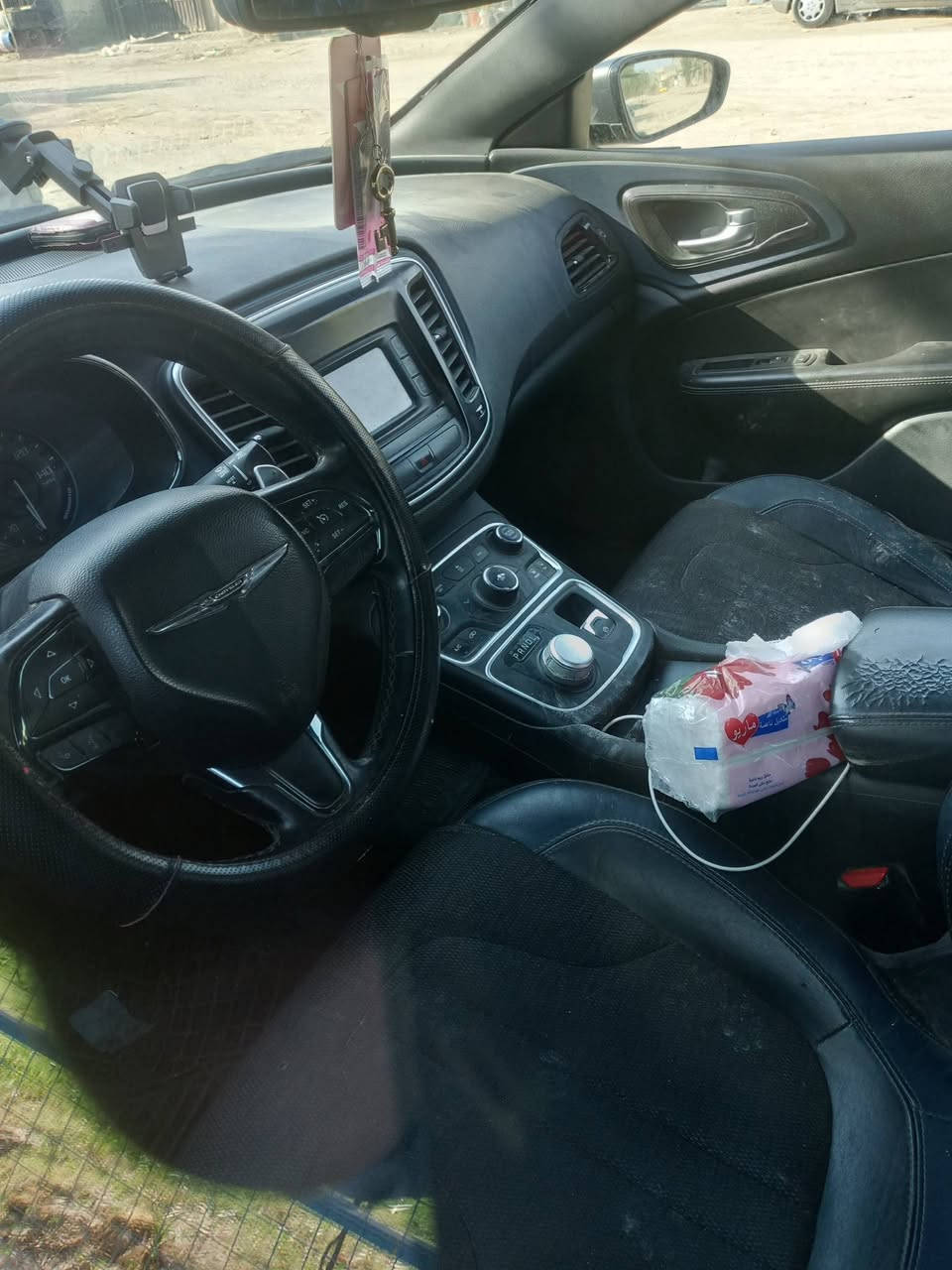 سلام عليكم شباب للبيع c200 موديل 16 اربعه سلندر سياره بيها 3قطع صبغ بدون ضرر سعرها 85او بيها مجال بصيط موبايل ***********
