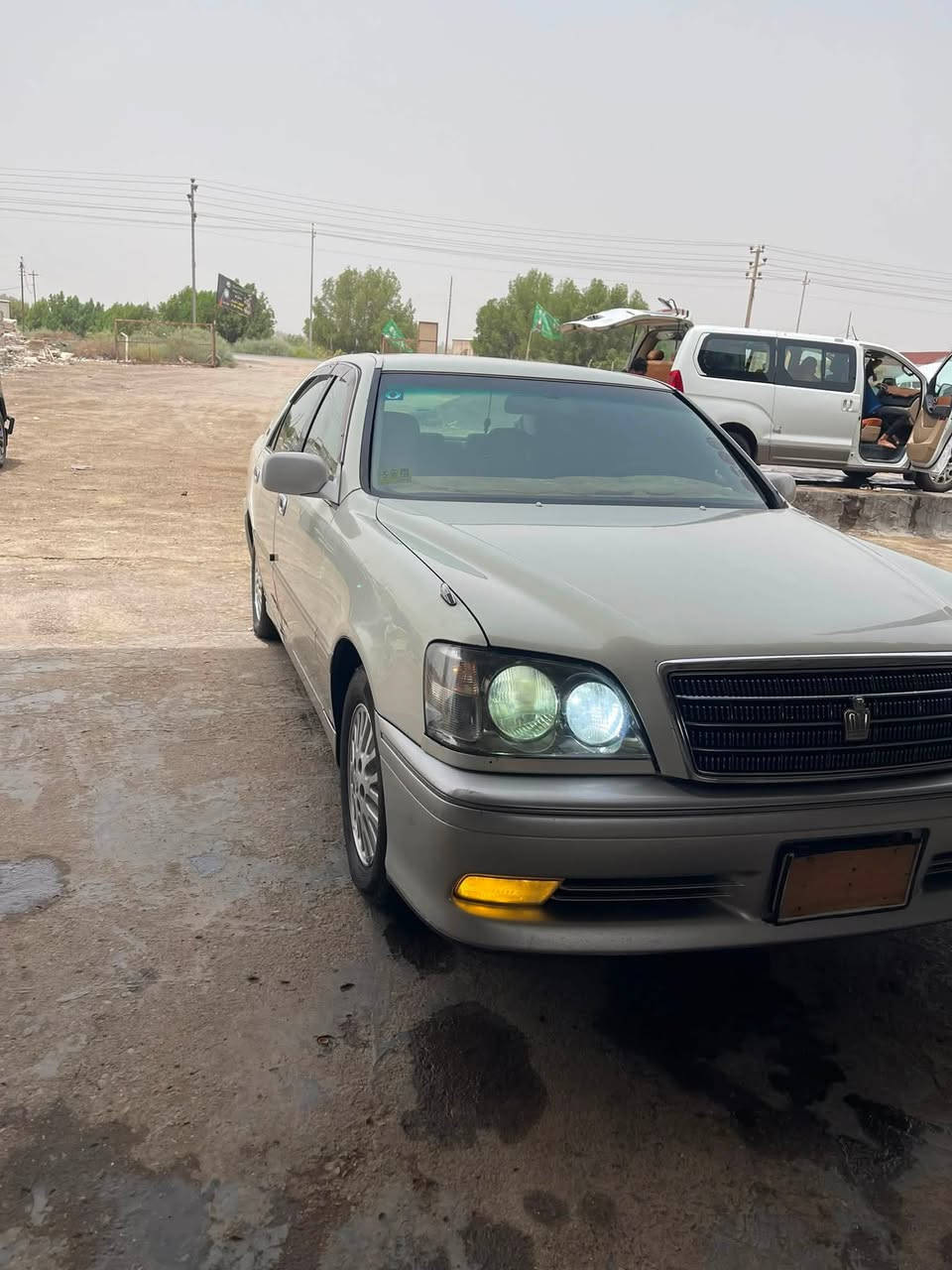 سلام عليكم للبيع ملكه 2003 دكمتين اكرستال
كفاله كير مكينه اكسن حداده تبريد ثلج مكينة ففتي فيشة وبطل +منضومة غاز +منضومة زنون  السياره بسمي
رقم بغداد z انكليزي تحويل ثاني يوم السعر130وبيه مجال
رقم الهاتف ***********
