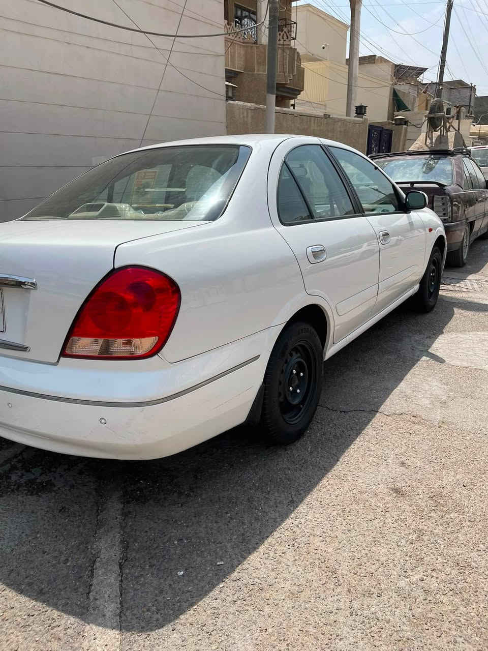 سلام عليكم نيسان سني 2009 بسمي السياره السنوي جديدة مكفولة من كير ومكينة وبيهة قطعتين اصغار صبغ السياره نضيفة حيل بكان السياره بغداد حي العلام للستفسار على هذا الرقم *********** السعر 95 وبيهة مجال
